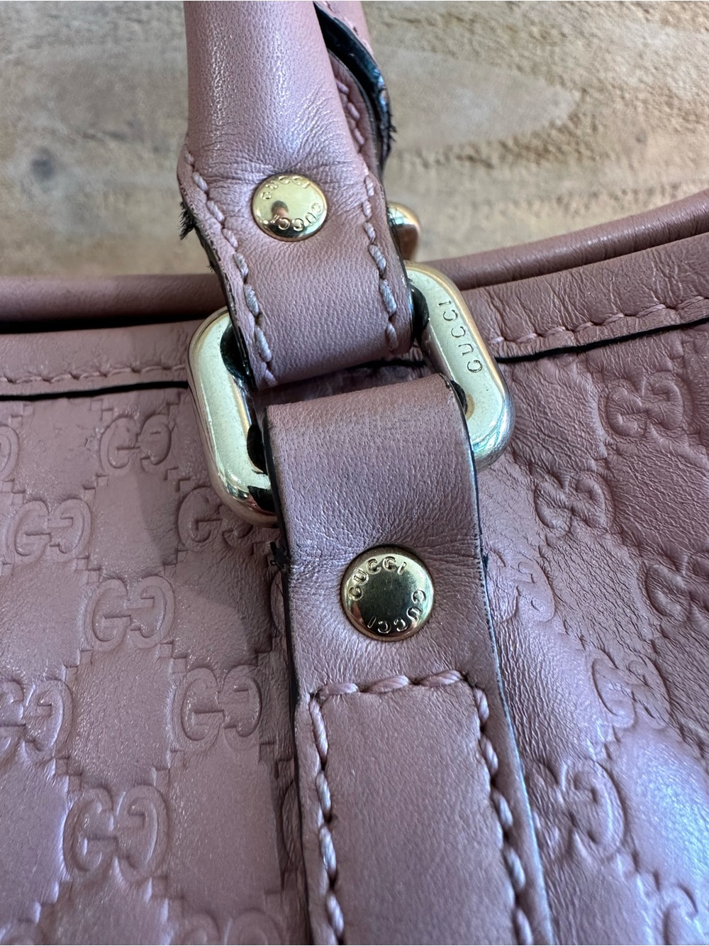 Authentic Gucci Microguccissima Leather Tote in blush pink 💕 - Picture 4 of 16
